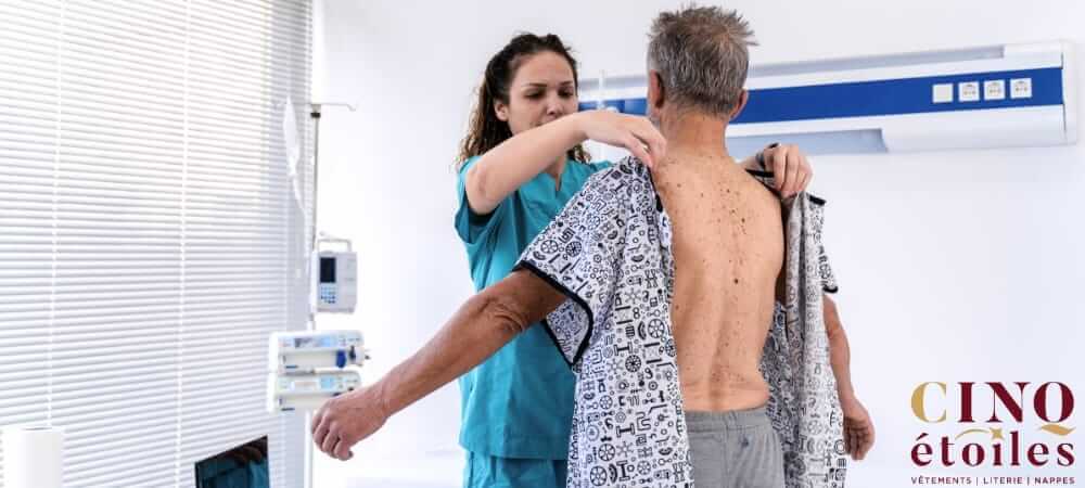 Fournisseur de Jaquette d'hôpital de qualité au Québec pour centres de soins, résidences de personnes âgées, hôpital et particuliers.